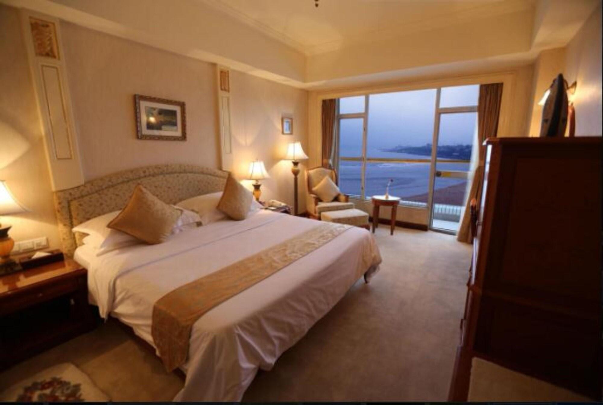 Huiquan Dynasty Hotel Qingdao Dış mekan fotoğraf