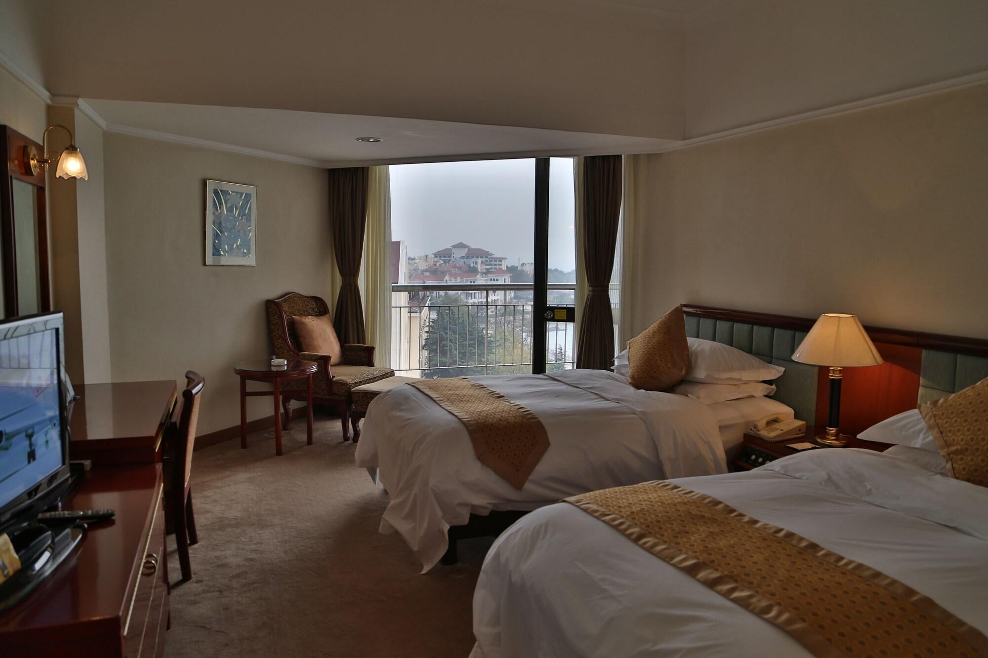 Huiquan Dynasty Hotel Qingdao Dış mekan fotoğraf