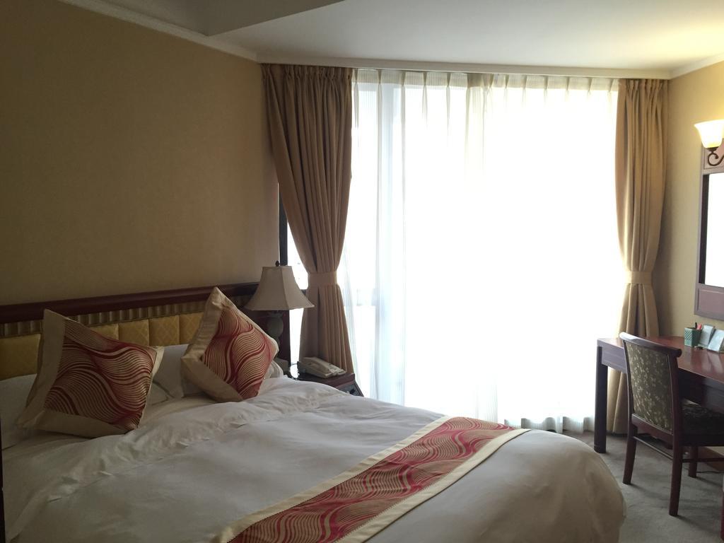 Huiquan Dynasty Hotel Qingdao Dış mekan fotoğraf