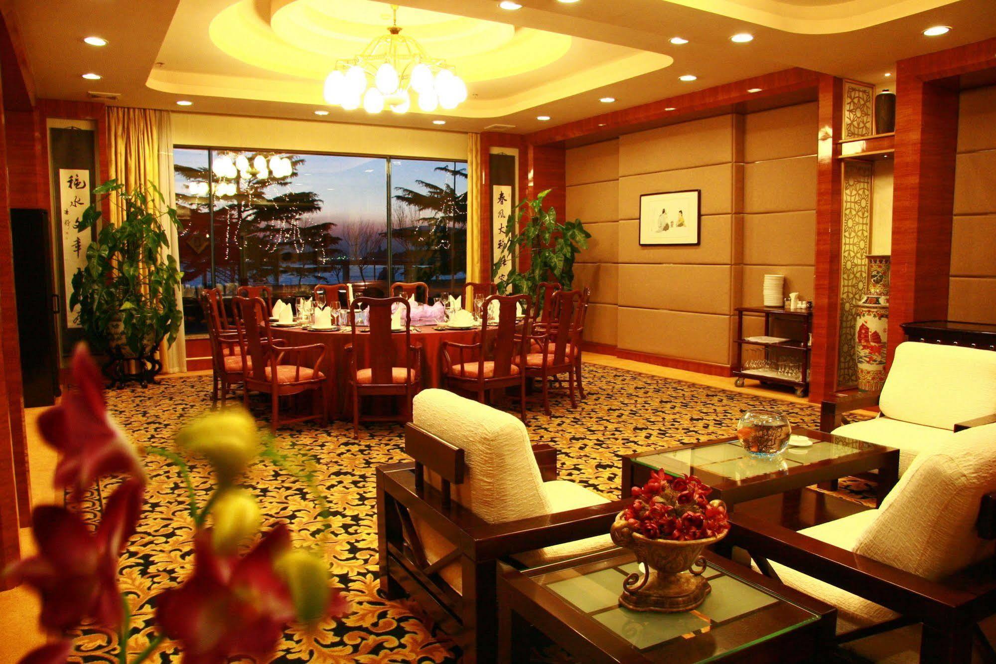 Huiquan Dynasty Hotel Qingdao Dış mekan fotoğraf