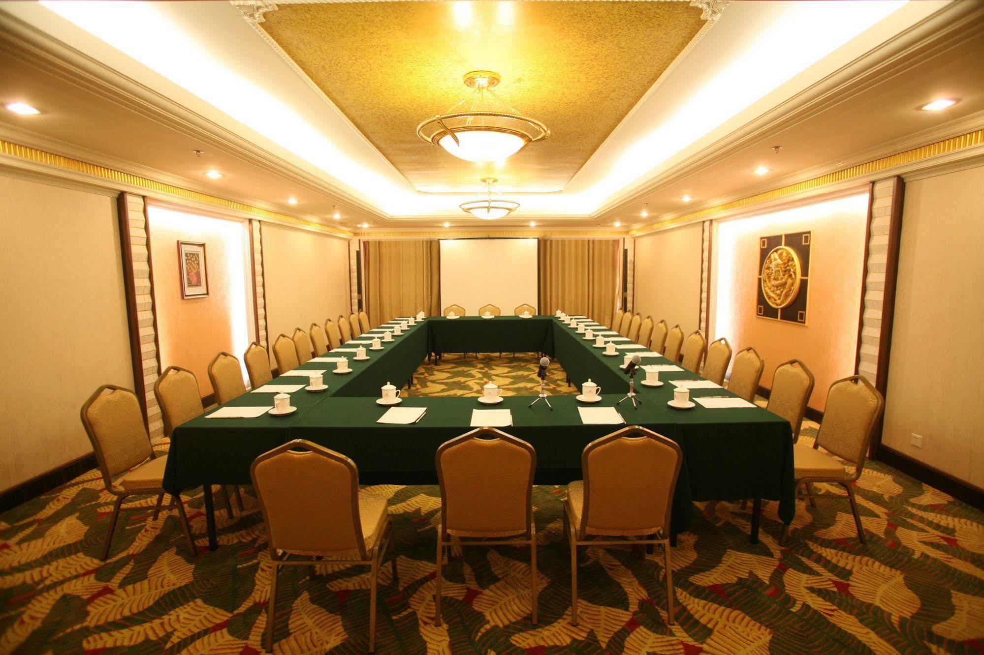 Huiquan Dynasty Hotel Qingdao Dış mekan fotoğraf